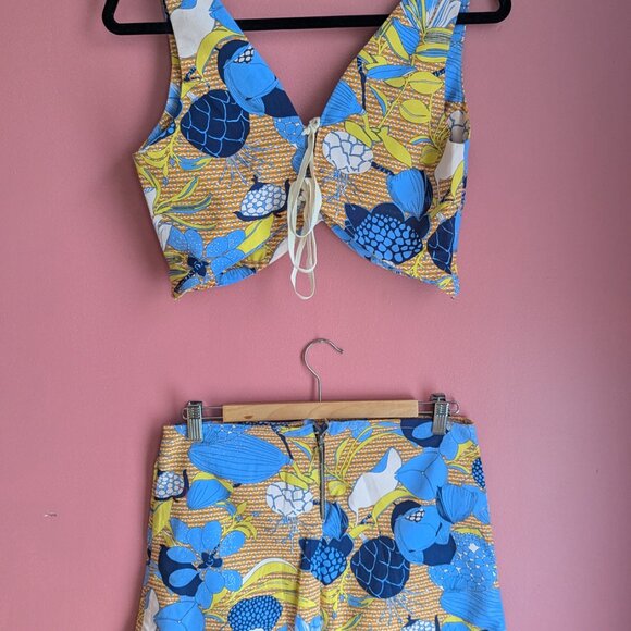 Crop Top and Skirt Matching Set - Picture 2 of 4